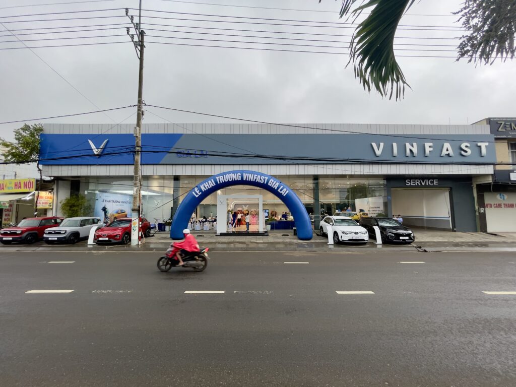 Giới Thiệu